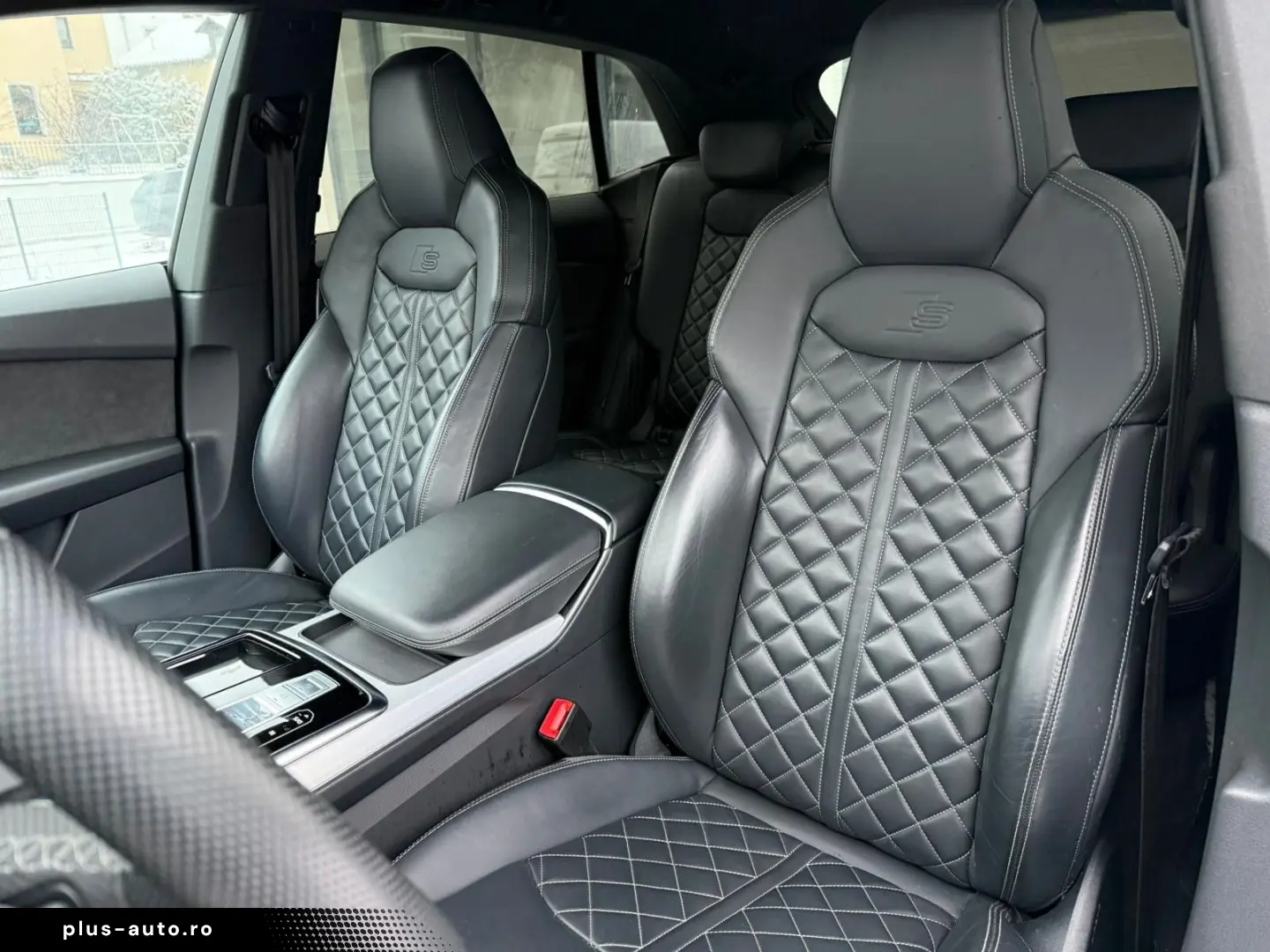 AUDI Q8 55 TFSI S-line  Matrix Raute Stdhz Allradlenk