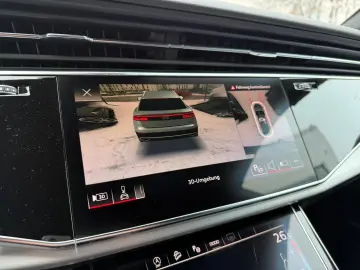 AUDI Q8 55 TFSI S-line  Matrix Raute Stdhz Allradlenk