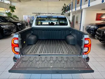 TOYOTA DOUBLE CAB EXECUTIVE