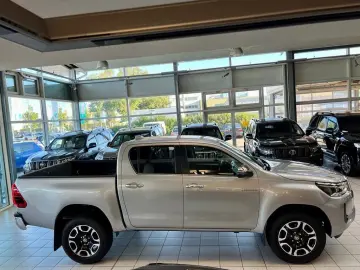 TOYOTA DOUBLE CAB EXECUTIVE