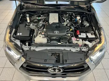 TOYOTA DOUBLE CAB EXECUTIVE