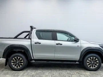 TOYOTA Hilux 2.8 D4-D GR Sport