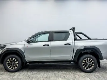 TOYOTA Hilux 2.8 D4-D GR Sport