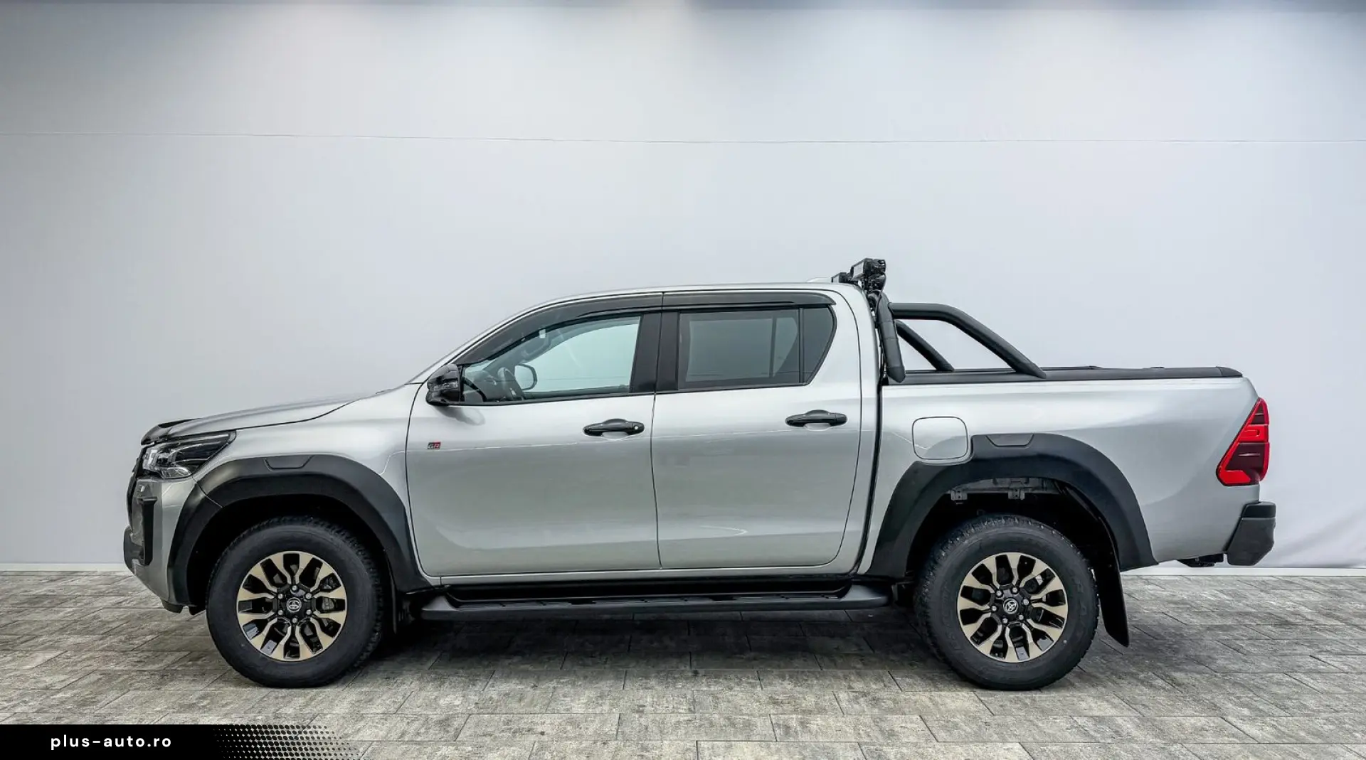 TOYOTA Hilux 2.8 D4-D GR Sport
