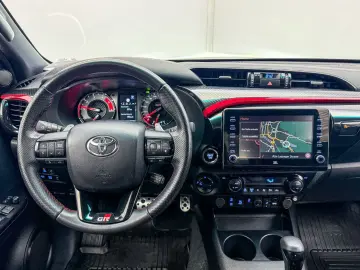 TOYOTA Hilux 2.8 D4-D GR Sport