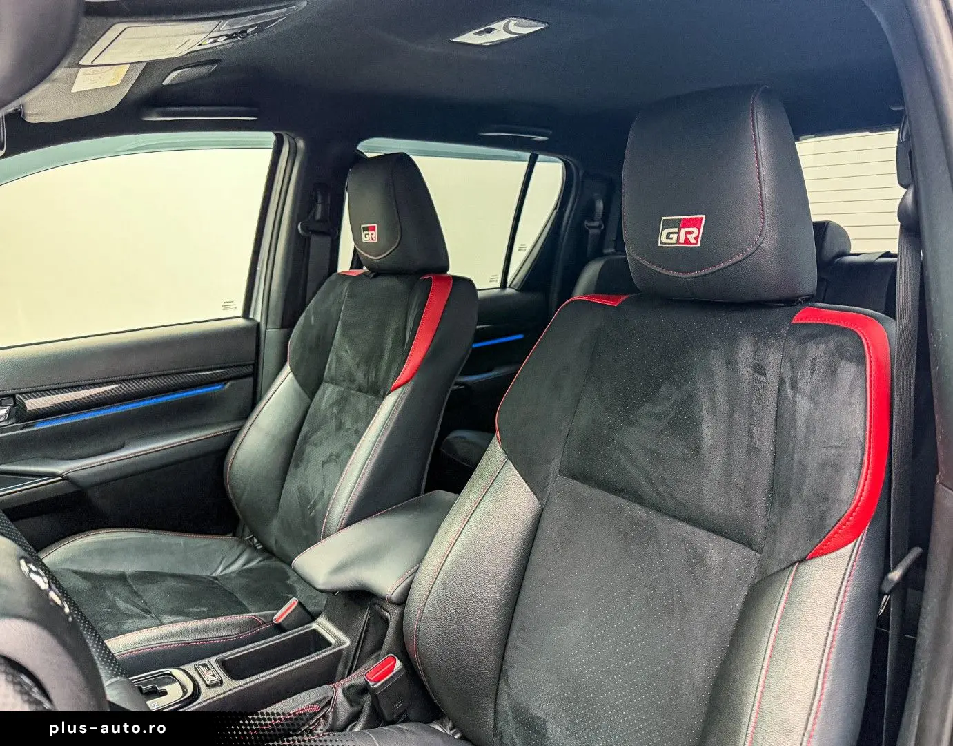 TOYOTA Hilux 2.8 D4-D GR Sport