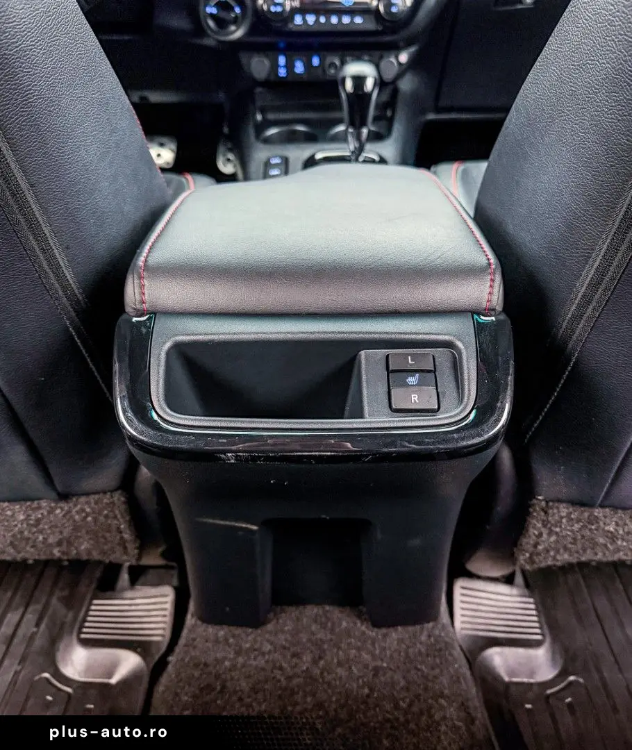 TOYOTA Hilux 2.8 D4-D GR Sport