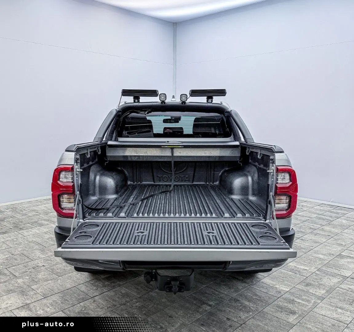 TOYOTA Hilux 2.8 D4-D GR Sport