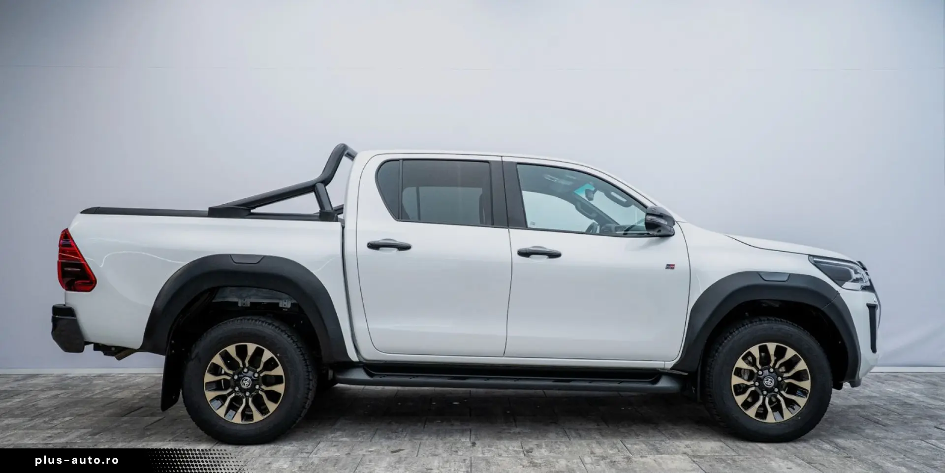 TOYOTA Hilux 2.8 D4-D GR Sport