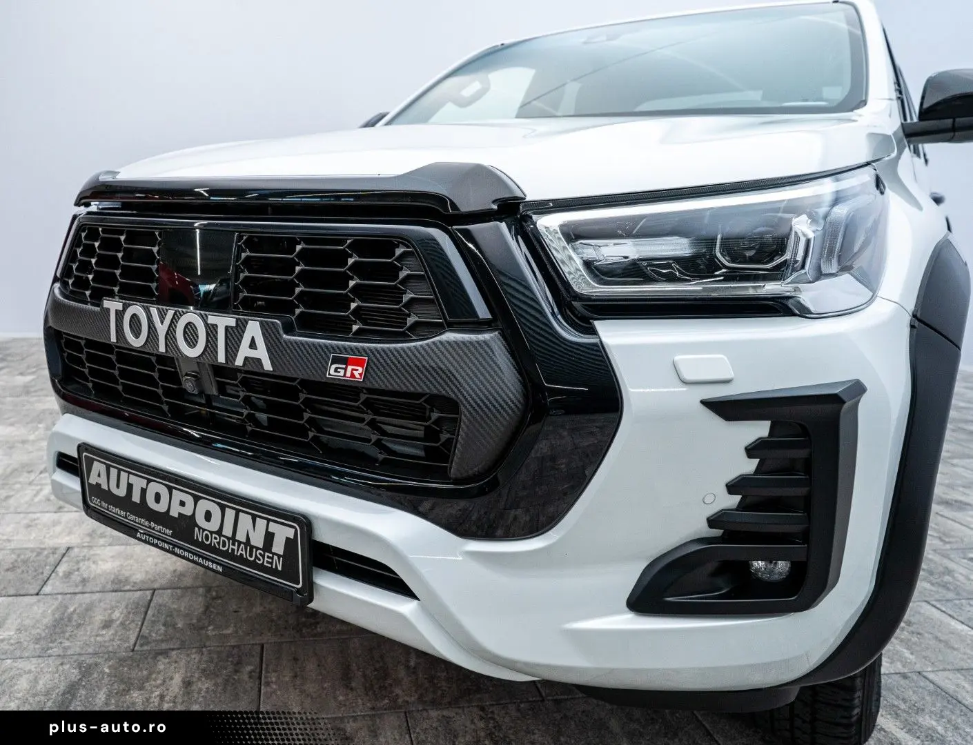 TOYOTA Hilux 2.8 D4-D GR Sport