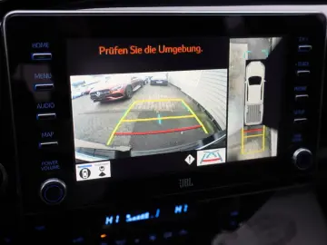 TOYOTA Hilux 2.8 D-4D 4x4 Invincible