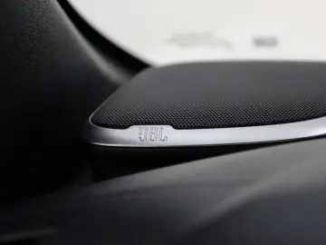 TOYOTA Hilux 2.8 D-4D 4x4 Invincible