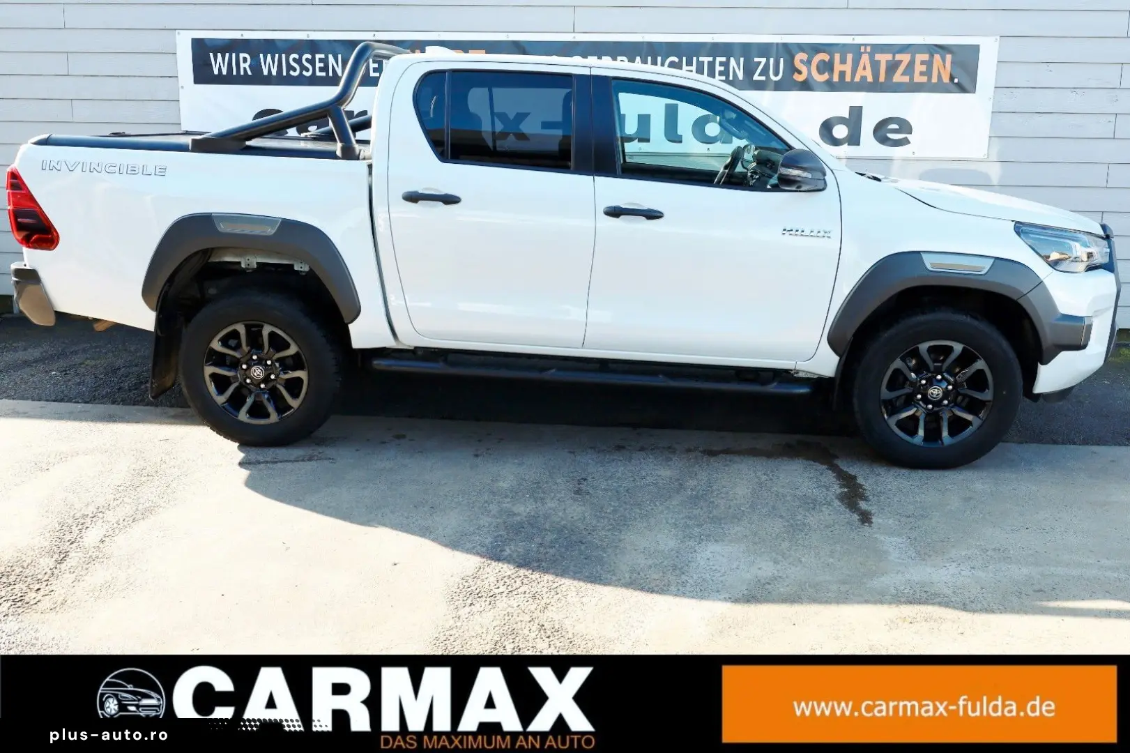 TOYOTA Hilux 2.8 D-4D 4x4 Invincible Sport