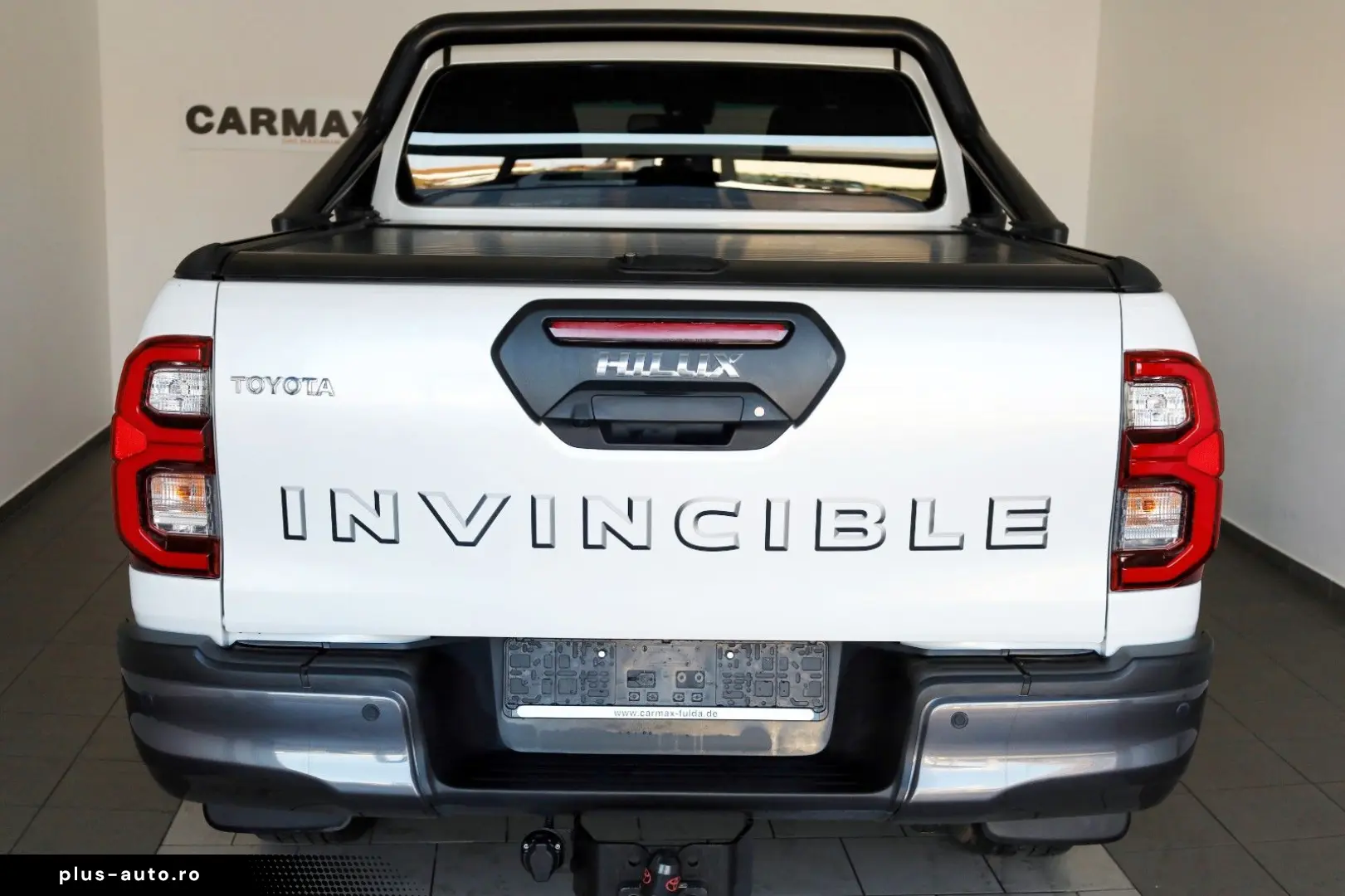 TOYOTA Hilux 2.8 D-4D 4x4 Invincible Sport