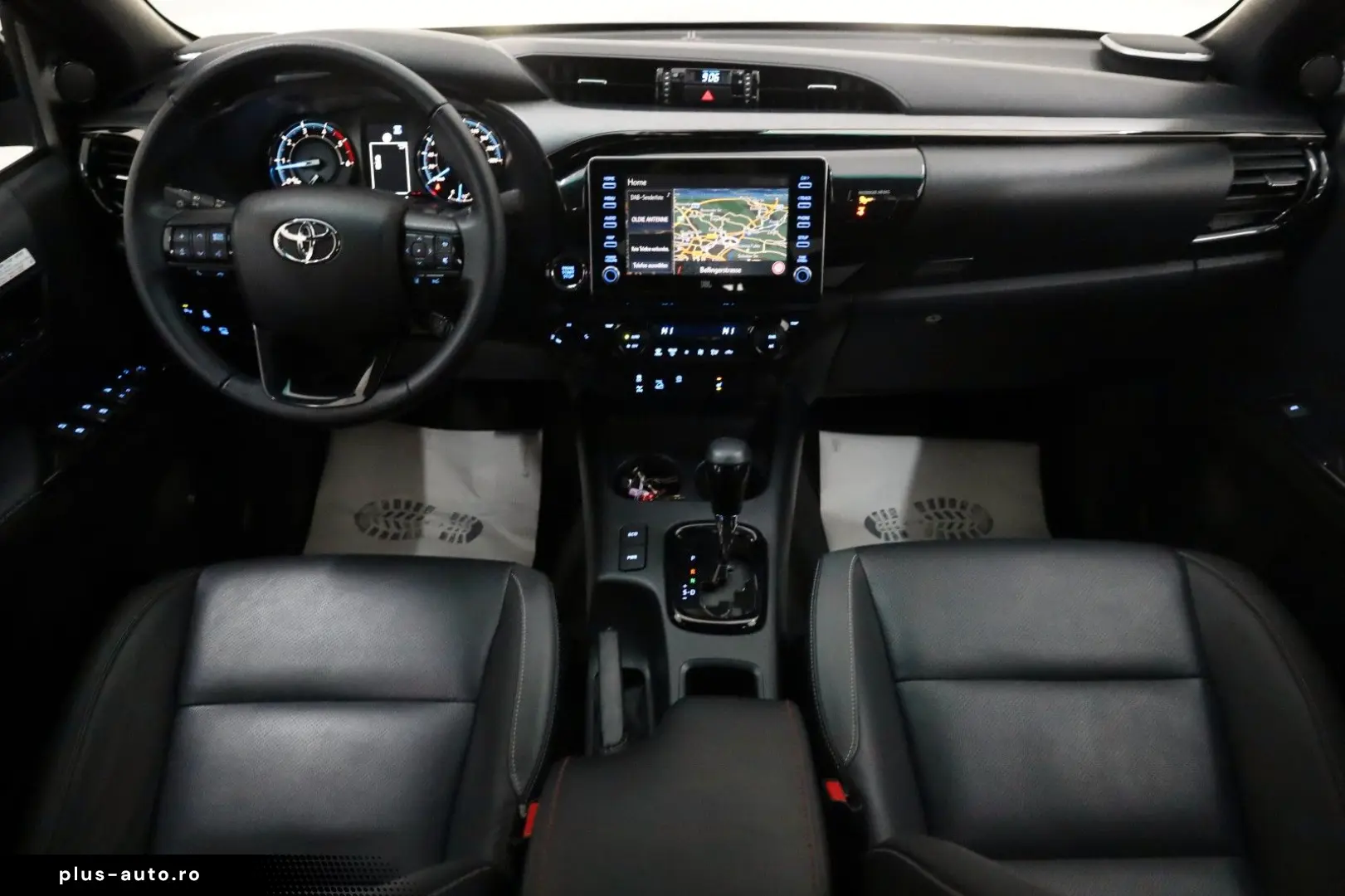 TOYOTA Hilux Double Cab Invincible