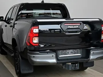 TOYOTA Hilux Double Cab Invincible