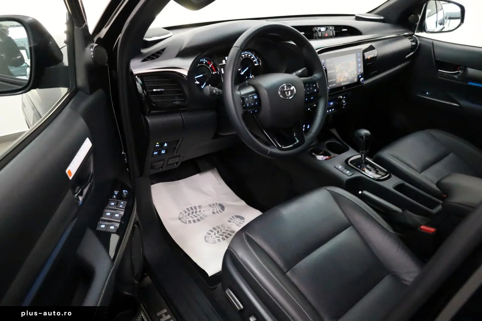 TOYOTA Hilux Double Cab Invincible