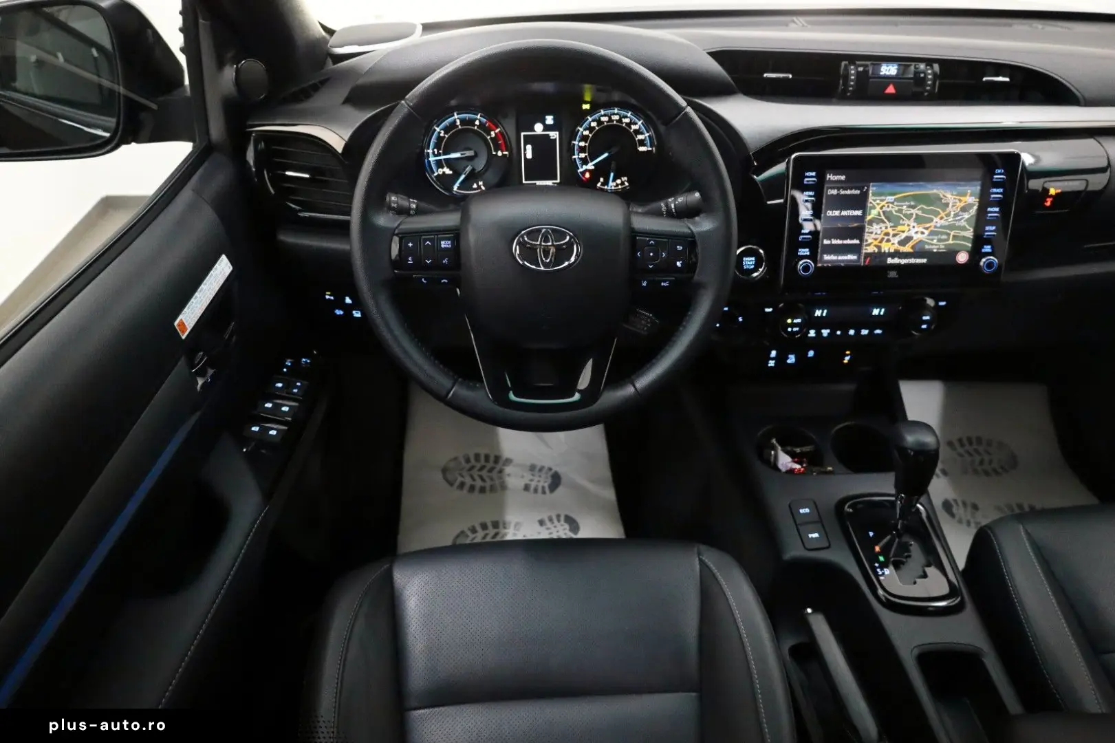 TOYOTA Hilux Double Cab Invincible