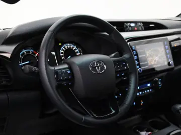 TOYOTA Hilux Double Cab Invincible
