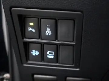 TOYOTA Hilux Double Cab Invincible