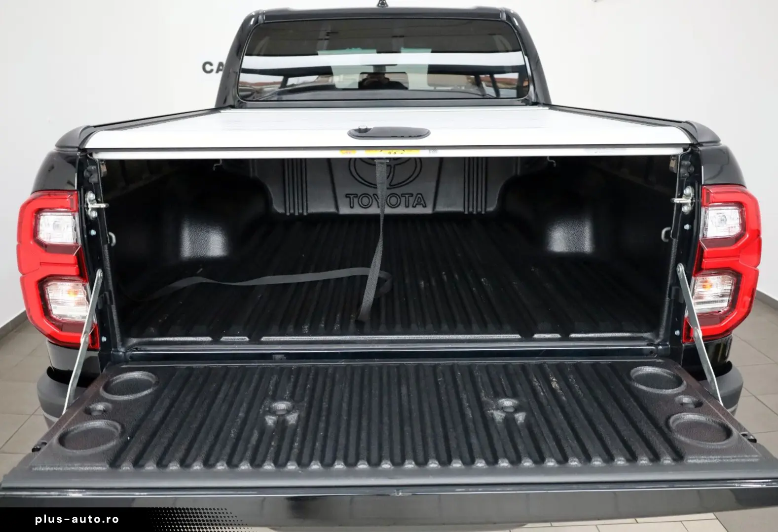 TOYOTA Hilux Double Cab Invincible