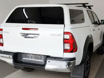 TOYOTA Hilux 2.8 Executive