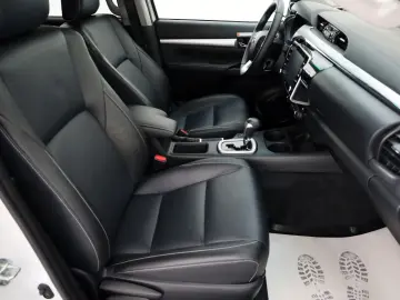 TOYOTA Hilux 2.8 Executive