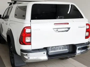 TOYOTA Hilux 2.8 Executive