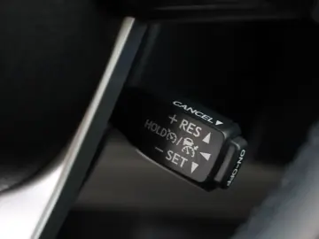 TOYOTA Hilux 2.8 Executive