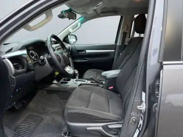 TOYOTA Hilux 4x4 Double Cab Comfort