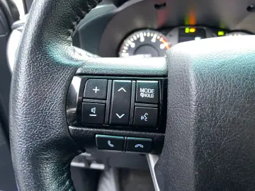 TOYOTA Hilux 4x4 Double Cab Comfort