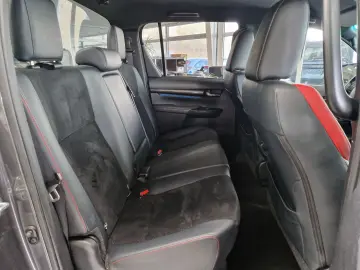 TOYOTA Hilux Double Cab GR Sport 4x4