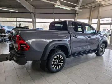 TOYOTA Hilux Double Cab GR Sport 4x4