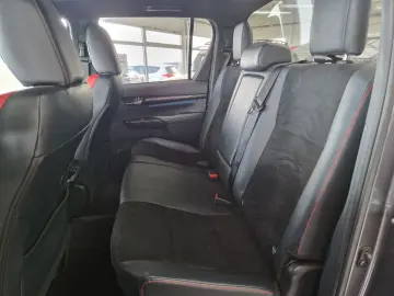 TOYOTA Hilux Double Cab GR Sport 4x4