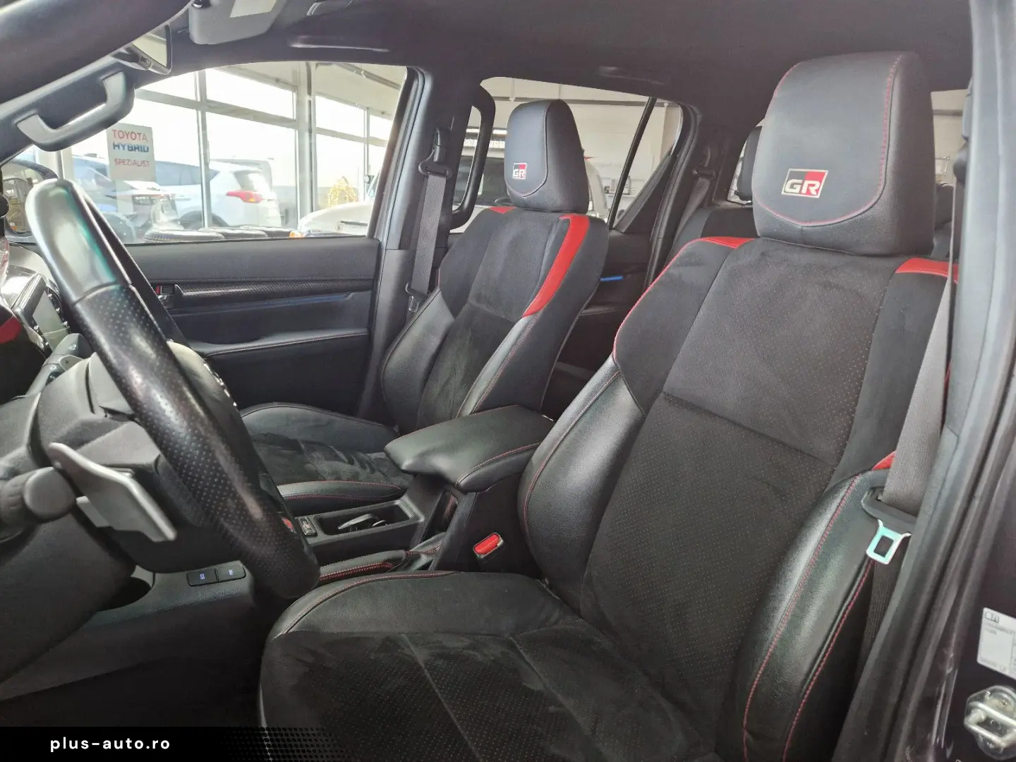 TOYOTA Hilux Double Cab GR Sport 4x4