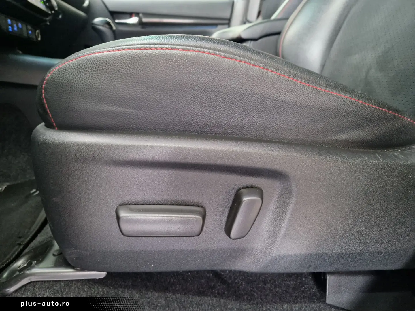 TOYOTA Hilux Double Cab GR Sport 4x4