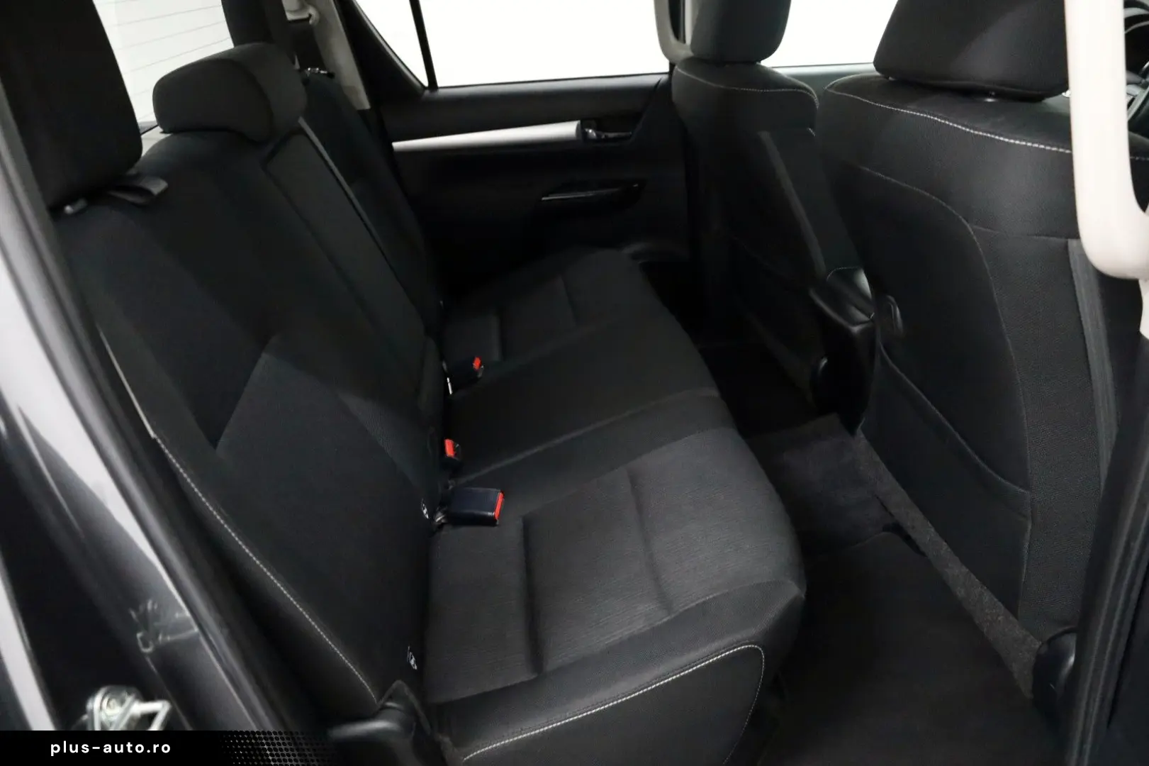 TOYOTA Hilux  2.8 D-4D