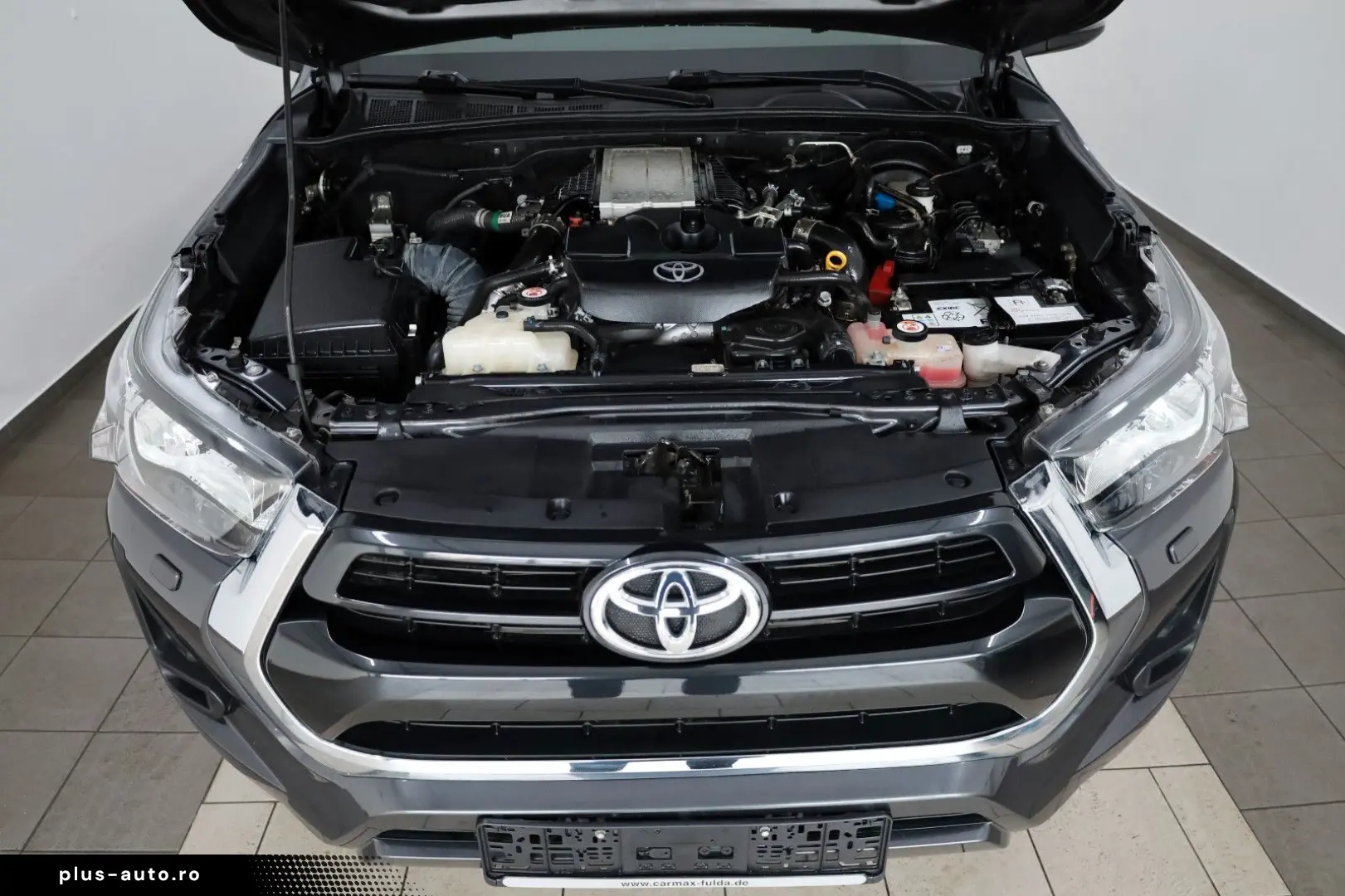 TOYOTA Hilux  2.8 D-4D