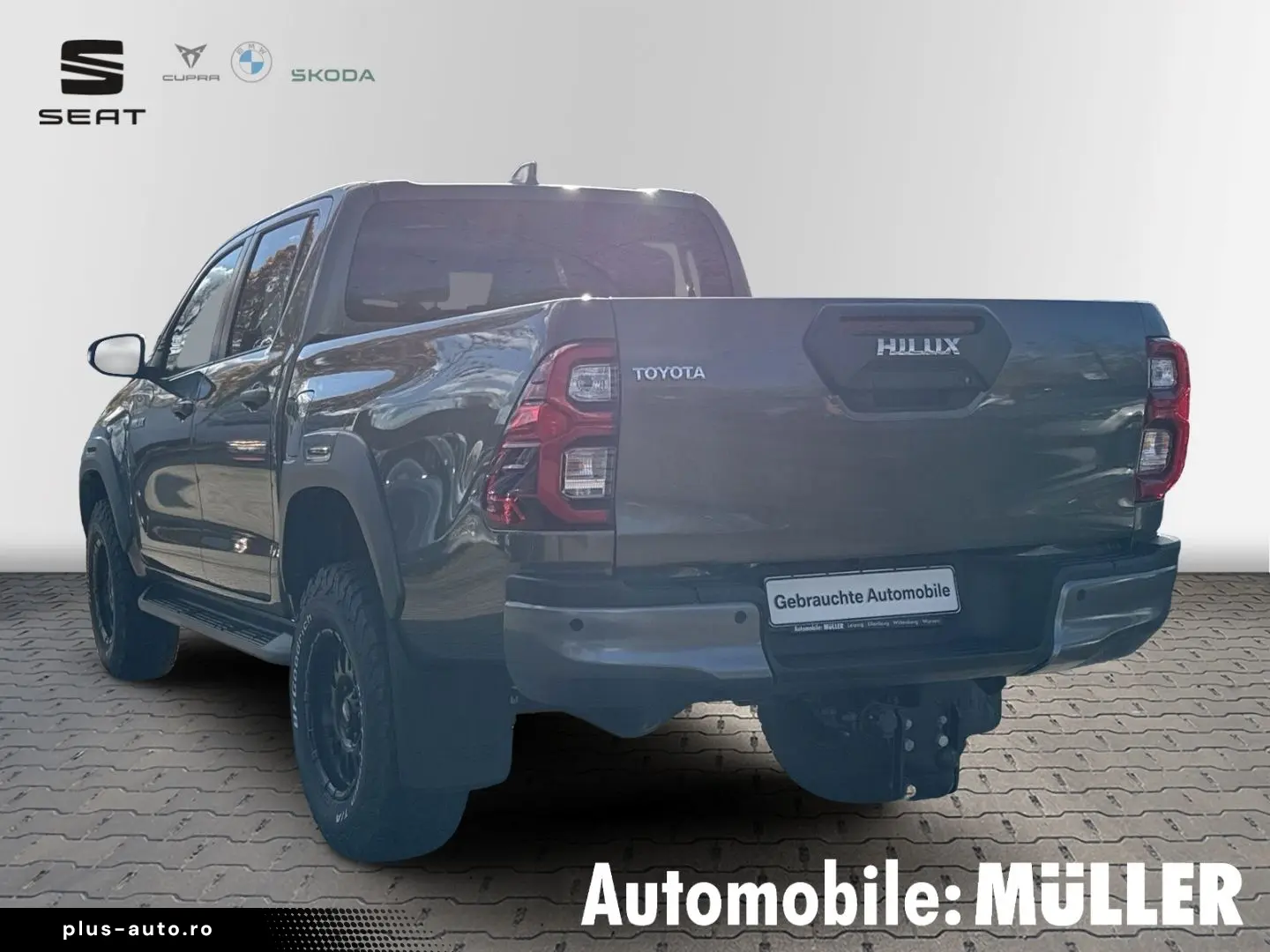 TOYOTA Hilux 2.8 D-4D Double Cab Invincible 4x4