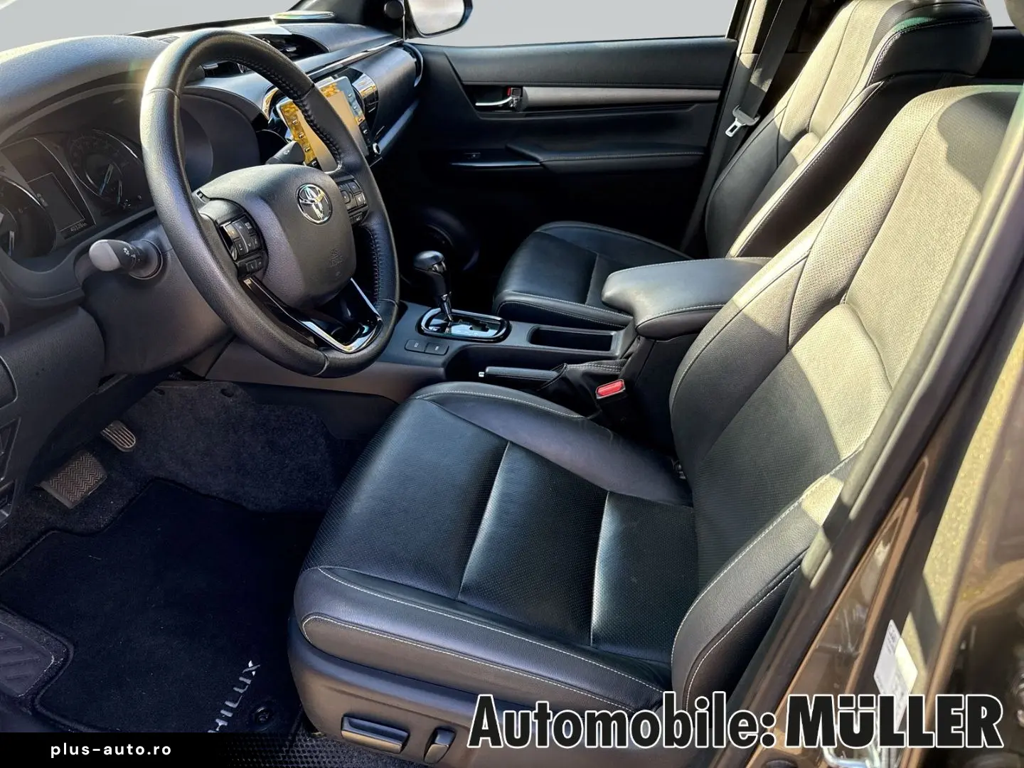 TOYOTA Hilux 2.8 D-4D Double Cab Invincible 4x4