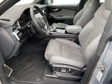 AUDI Q8 55 TFSIe qu.  S-line HD-Matrix Air HuD