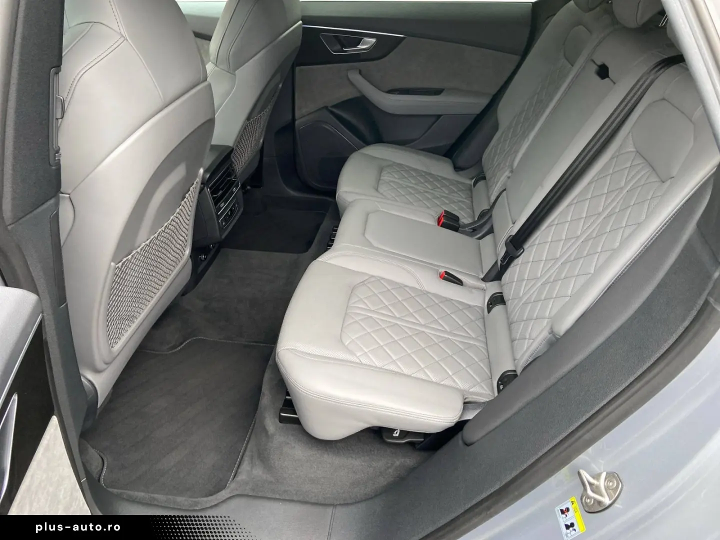 AUDI Q8 55 TFSIe qu.  S-line HD-Matrix Air HuD