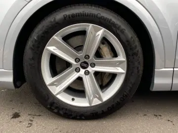 AUDI Q8 55 TFSIe qu.  S-line HD-Matrix Air HuD