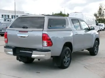 TOYOTA Hilux Double Cab Comfort 4x4