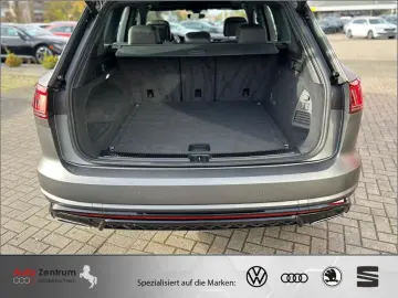 VW Touareg 3.0 V6 TSI R-Line Black-Style PANO AHK