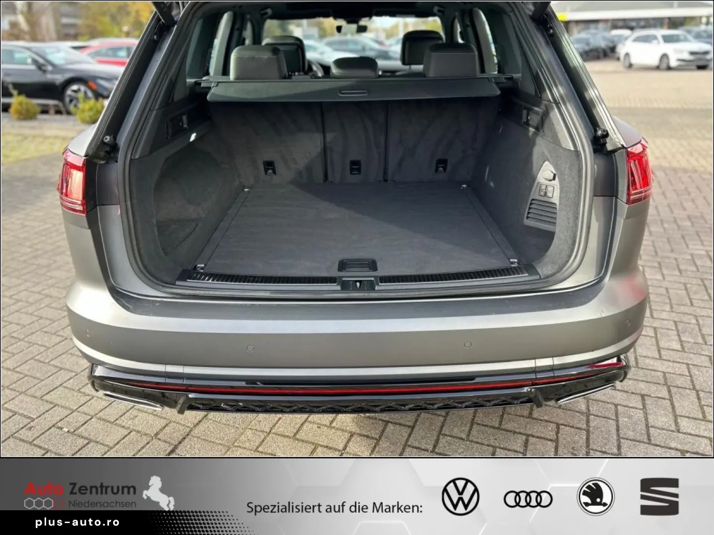 VW Touareg 3.0 V6 TSI R-Line Black-Style PANO AHK