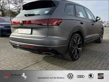 VW Touareg 3.0 V6 TSI R-Line Black-Style PANO AHK