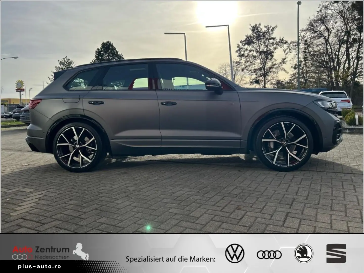 VW Touareg 3.0 V6 TSI R-Line Black-Style PANO AHK