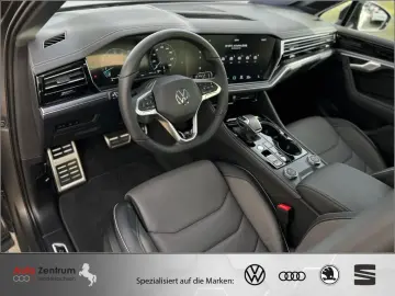 VW Touareg 3.0 V6 TSI R-Line Black-Style PANO AHK