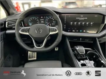 VW Touareg 3.0 V6 TSI R-Line Black-Style PANO AHK